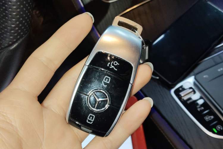 Used Mercedes-Benz E-Class 2021 Facelift E 260 L Sport Edition Vehicle Key
