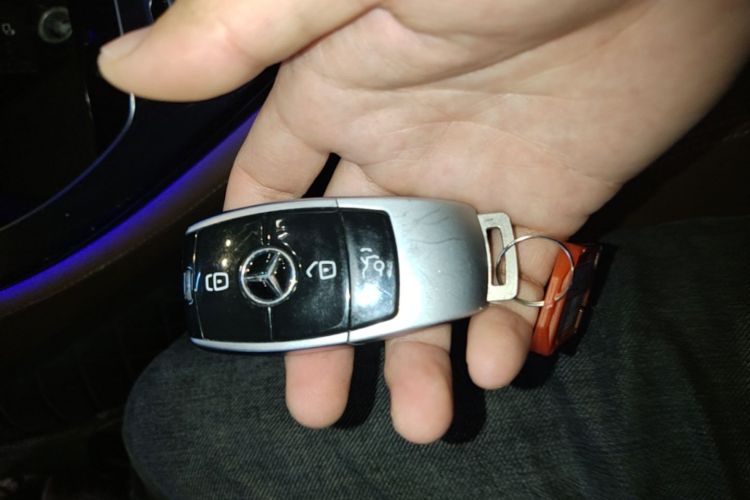 Used Mercedes-Benz E-Class 2021 Restyled E 300 L Sport Luxury Edition Vehicle Key