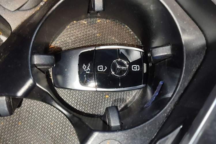 Used Mercedes-Benz E-Class 2021 E 260 Stylish Sports Edition Vehicle Key