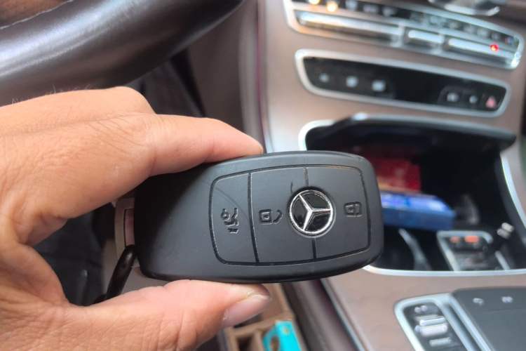 Used Mercedes-Benz E-Class 2021 Restyled E 300 L Luxury Edition Vehicle Key