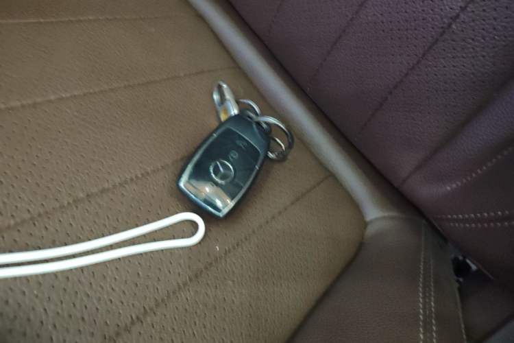 Used Mercedes-Benz E-Class 2021 Facelift E 260 L Vehicle Key