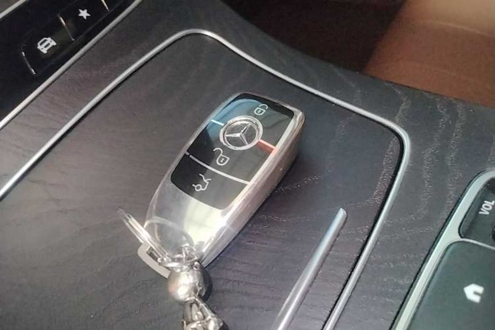 Used Mercedes-Benz E-Class 2021 Updated E 260 Fashion Sport Edition Vehicle Key