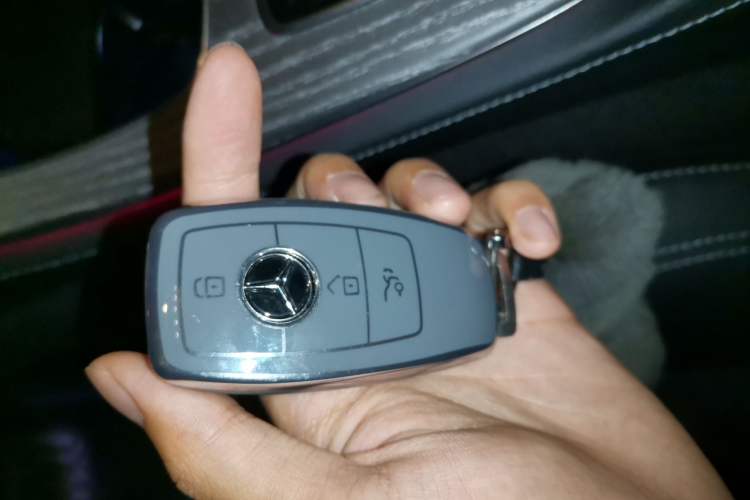 Used Mercedes-Benz E-Class 2021 Restyled E 300 L Sport Luxury Edition Vehicle Key