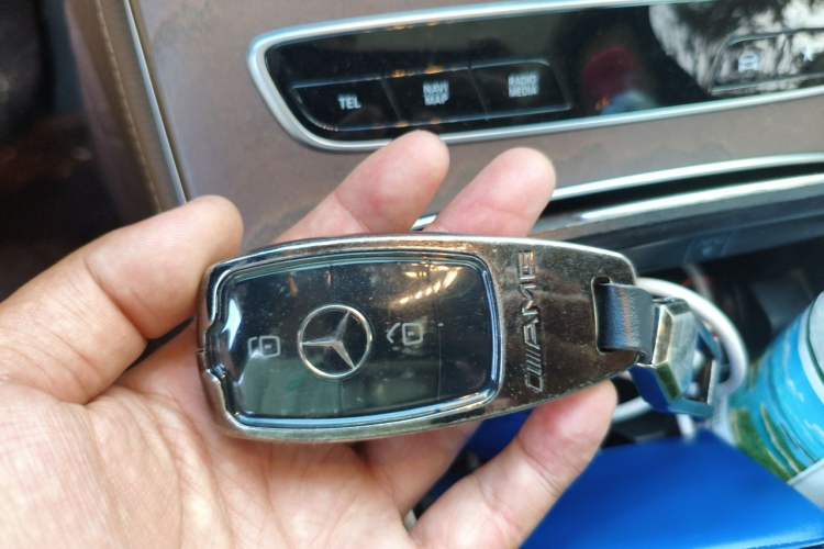 Used Mercedes-Benz E-Class 2021 E 300 L Stylish Model Vehicle Key
