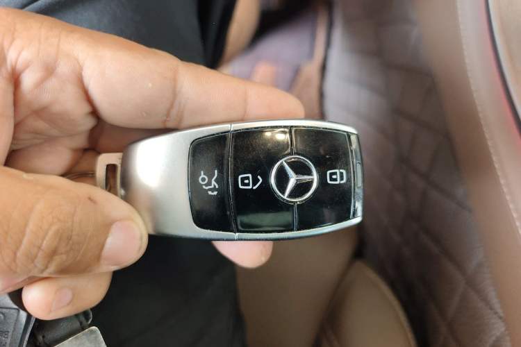 Used Mercedes-Benz E-Class 2021 Facelift E 260 L Vehicle Key