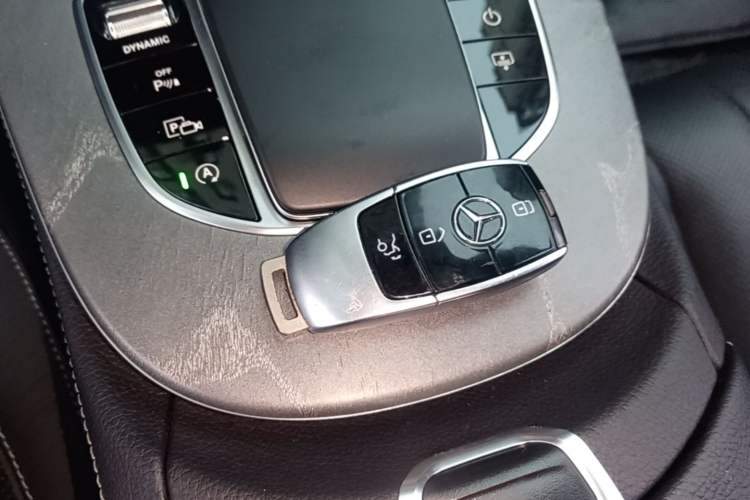 Used Mercedes-Benz E-Class 2021 E 300 L Premium Edition Vehicle Key