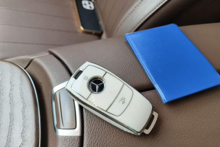 Used Mercedes-Benz E-Class 2021 Facelift E 260 L Vehicle Key