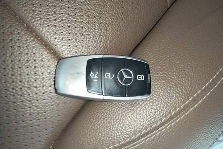 Used Mercedes-Benz E-Class 2021 E 300 L Sporty and Stylish Model Vehicle Key