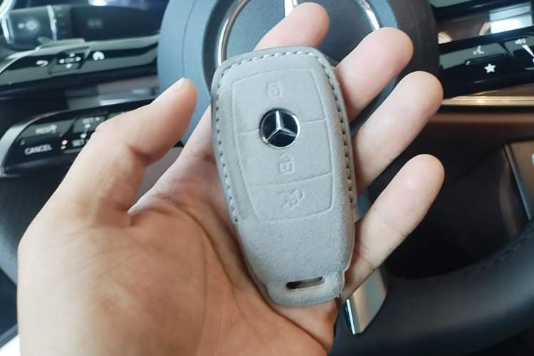 Used Mercedes-Benz E-Class 2021 Restyled E 300 L Sporty and Stylish Edition Vehicle Key