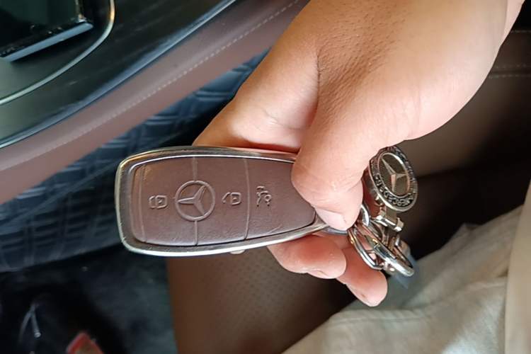 Used Mercedes-Benz E-Class 2021 E 300 L Sport Luxury Edition Vehicle Key