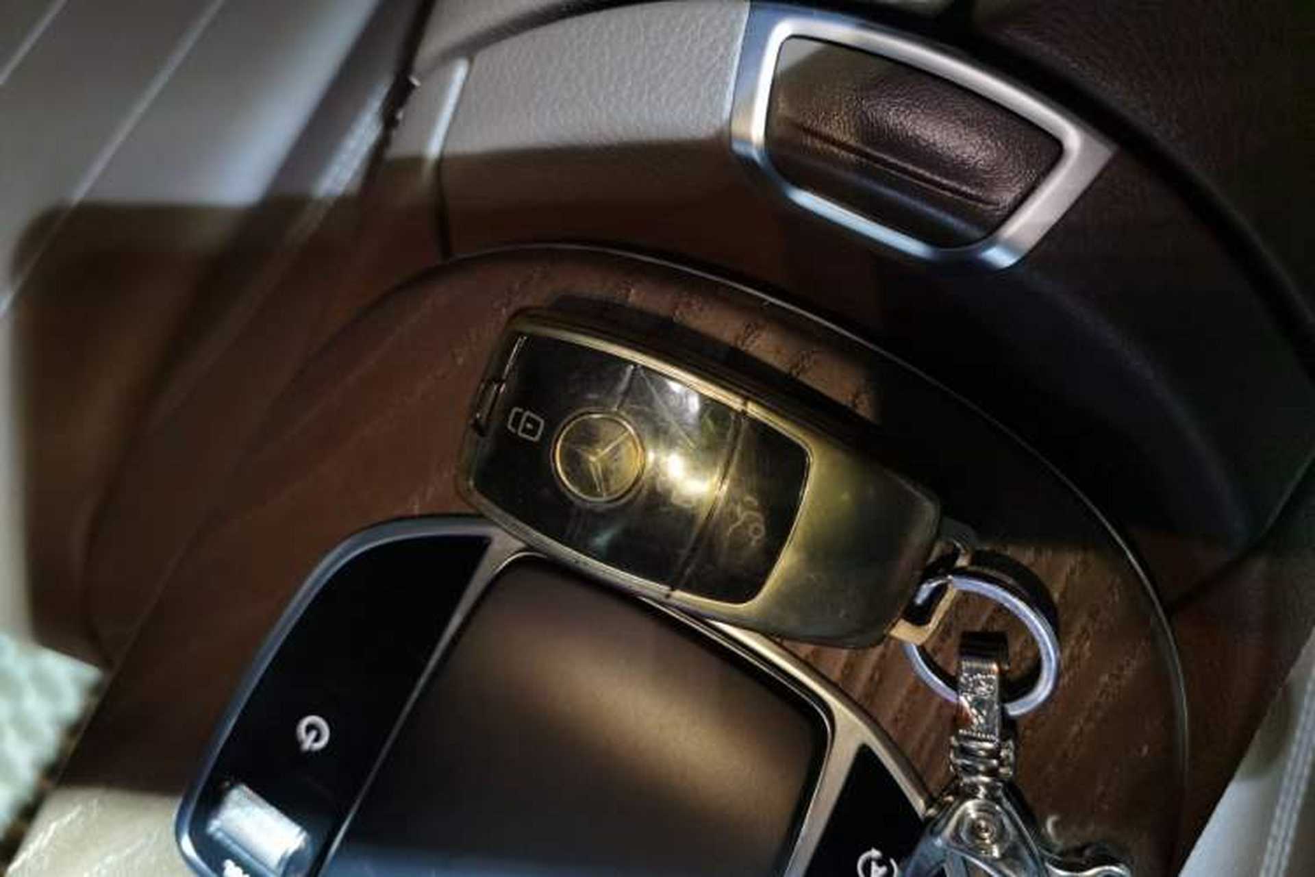 Used Mercedes-Benz E-Class 2021 Facelift E 300 L Stylish Edition Vehicle Key