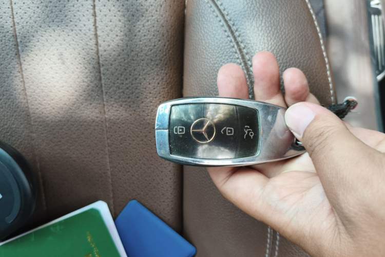 Used Mercedes-Benz E-Class 2021 Facelift E 300 L Stylish Edition Vehicle Key