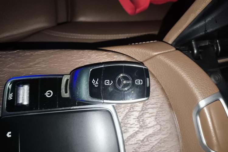 Used Mercedes-Benz E-Class 2021 E 260 L Vehicle Key