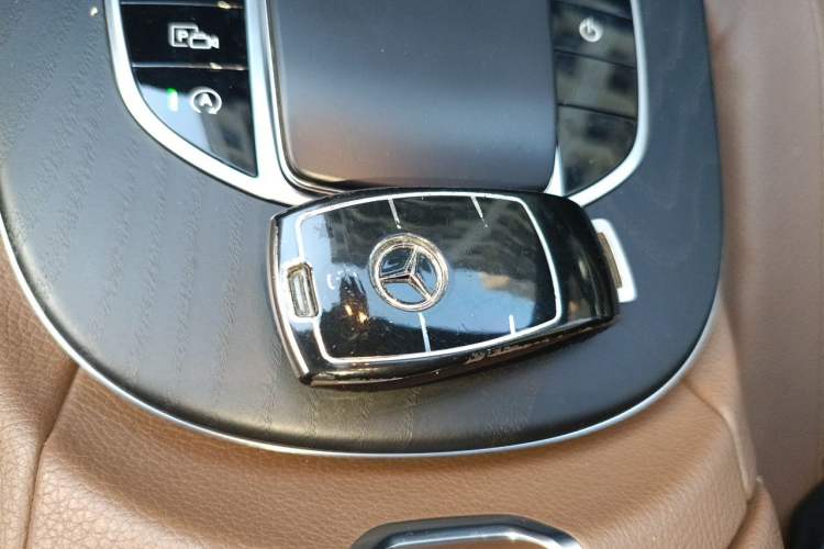 Used Mercedes-Benz E-Class 2021 E 260 Stylish Sports Edition Vehicle Key