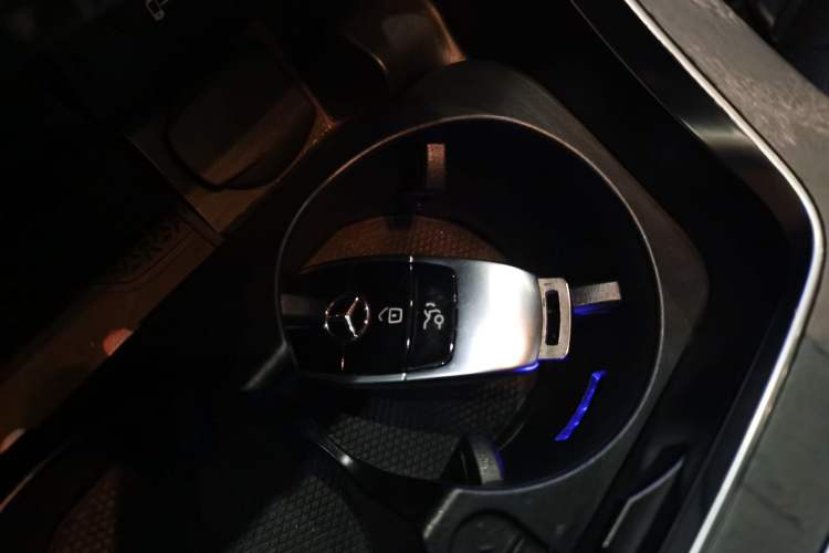 Used Mercedes-Benz E-Class 2021 E 260 L Vehicle Key
