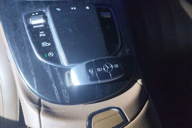Used Mercedes-Benz E-Class 2021 Updated E 260 Fashion Sport Edition Vehicle Key