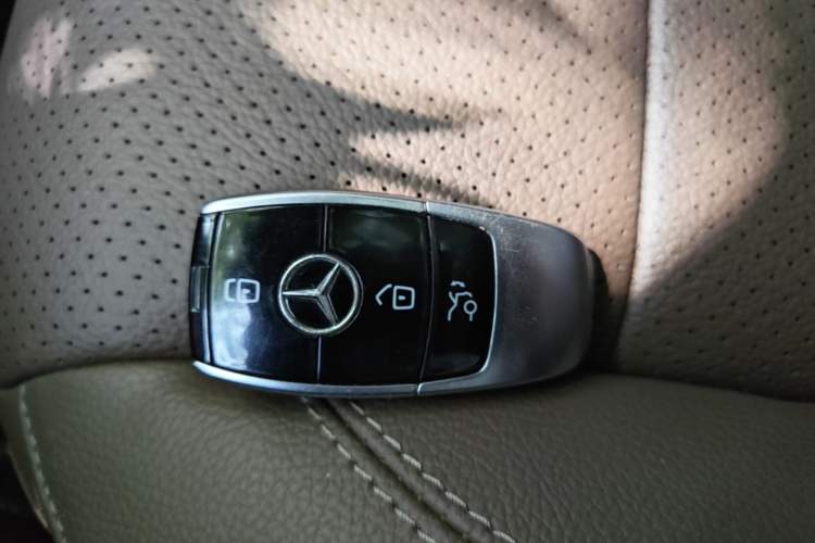 Used Mercedes-Benz E-Class 2021 E 300 L Sporty and Stylish Model Vehicle Key