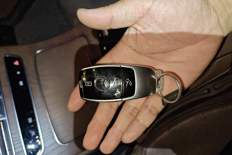 Used Mercedes-Benz E-Class 2021 Restyled E 300 L Luxury Edition Vehicle Key