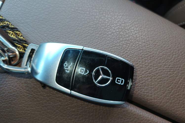 Used Mercedes-Benz E-Class 2021 Facelift E 260 L Vehicle Key