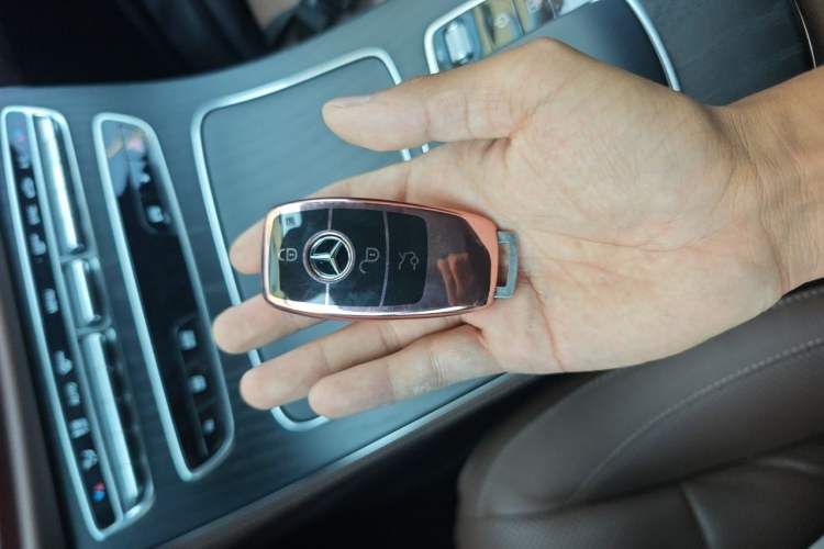 Used Mercedes-Benz E-Class 2021 E 300 L Sport Premium Edition Vehicle Key