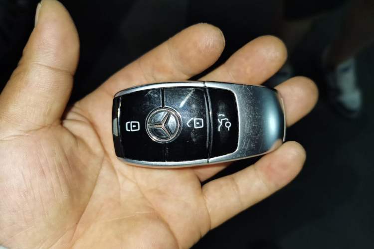 Used Mercedes-Benz E-Class 2021 Restyled E 300 L Luxury Edition Vehicle Key