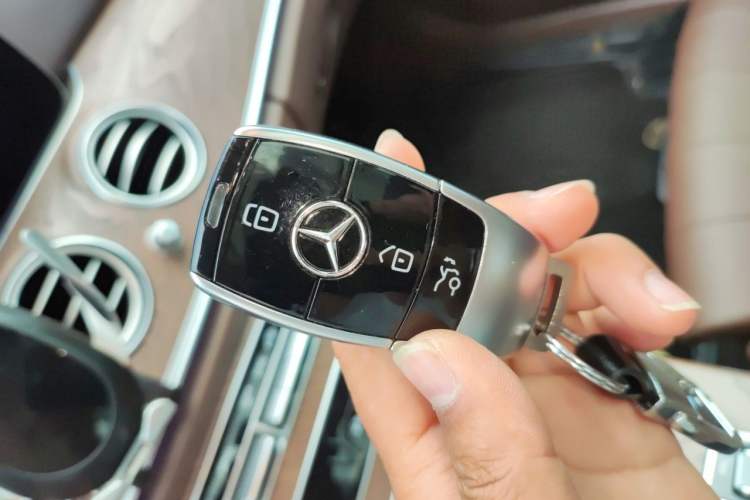 Used Mercedes-Benz E-Class 2021 Facelift E 260 L Vehicle Key