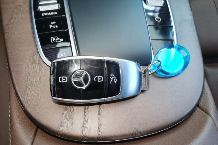 Used Mercedes-Benz E-Class 2021 Facelift E 260 L Vehicle Key