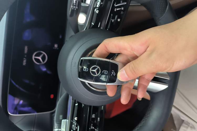 Used Mercedes-Benz E-Class 2021 E 300 L Sporty and Stylish Model Vehicle Key