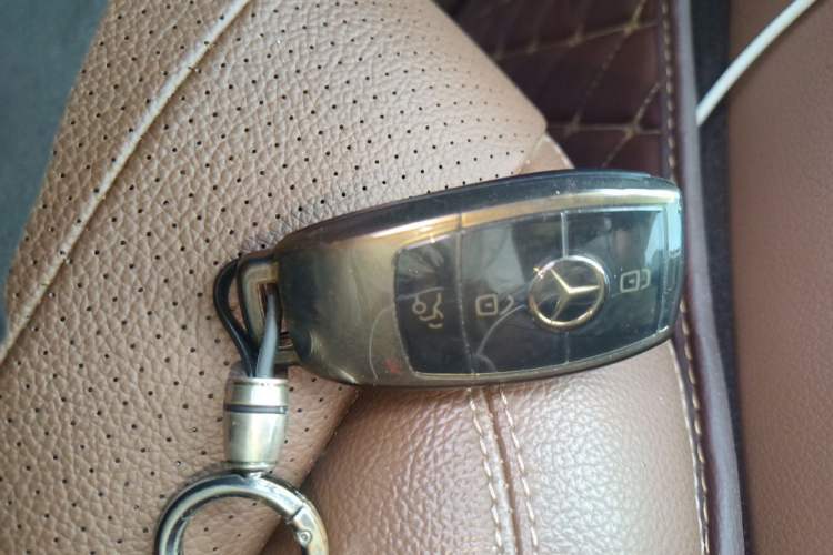 Used Mercedes-Benz E-Class 2021 Facelift E 300 L Stylish Edition Vehicle Key