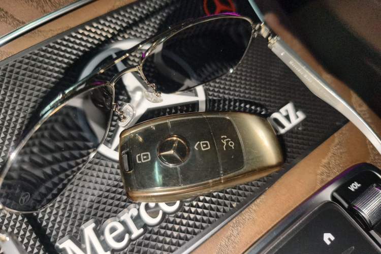 Used Mercedes-Benz E-Class 2021 Restyled E 300 L Luxury Edition Vehicle Key