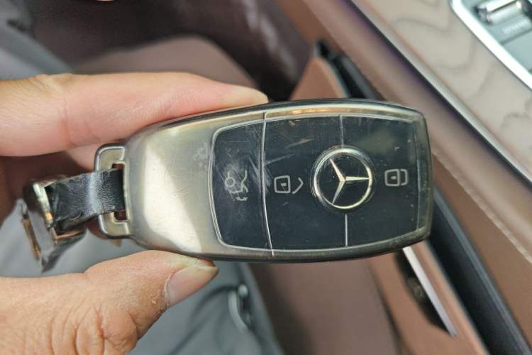 Used Mercedes-Benz E-Class 2021 Facelift E 260 L Vehicle Key