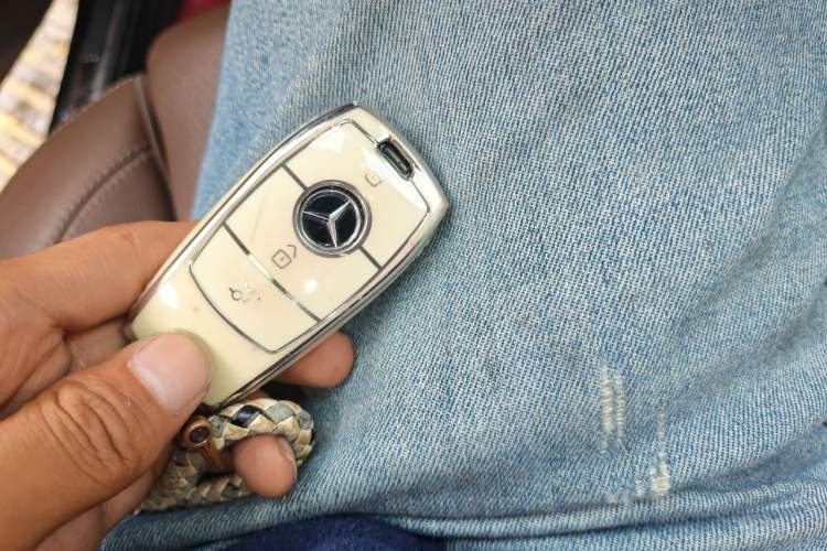 Used Mercedes-Benz E-Class 2021 Facelift E 260 L Vehicle Key