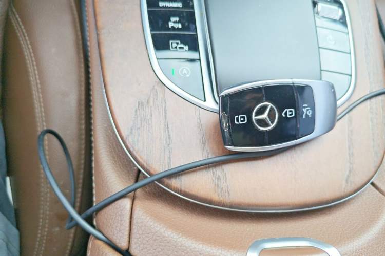 Used Mercedes-Benz E-Class 2021 Facelift E 300 L Stylish Edition Vehicle Key