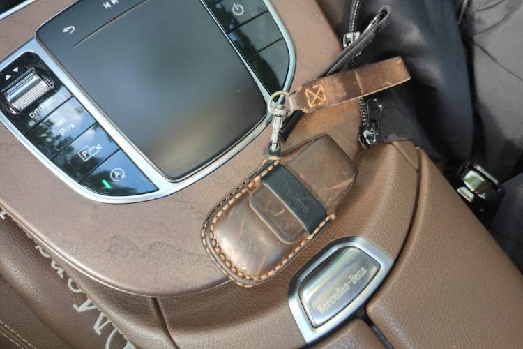 Used Mercedes-Benz E-Class 2021 E 260 L Vehicle Key