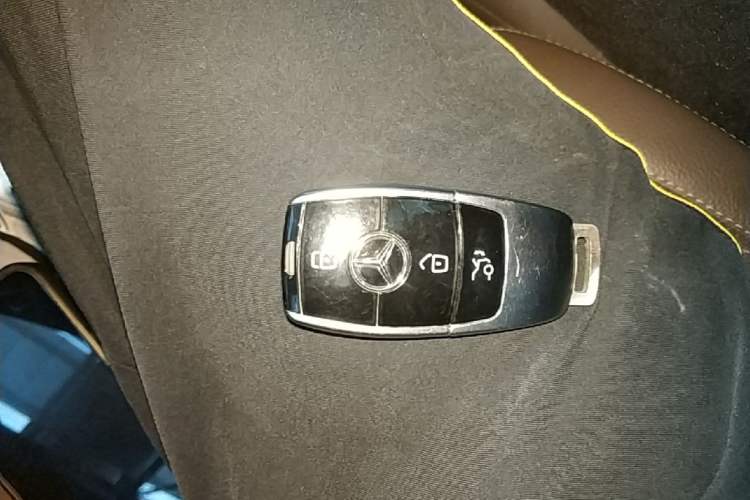 Used Mercedes-Benz E-Class 2021 Facelift E 260 L Vehicle Key