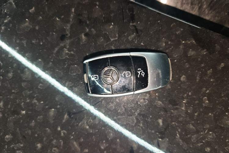 Used Mercedes-Benz E-Class 2021 Restyled E 300 L Luxury Edition Vehicle Key
