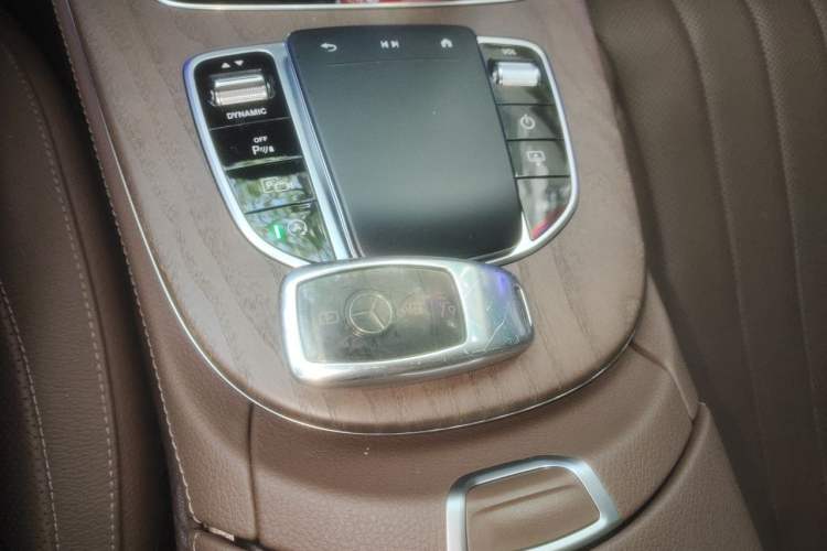 Used Mercedes-Benz E-Class 2021 E 300 L Premium Edition Vehicle Key