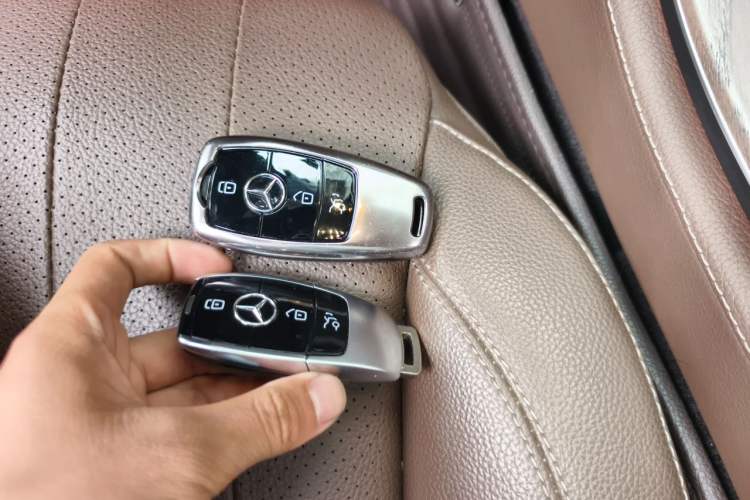 Used Mercedes-Benz E-Class 2021 Facelift E 300 L Stylish Edition Vehicle Key