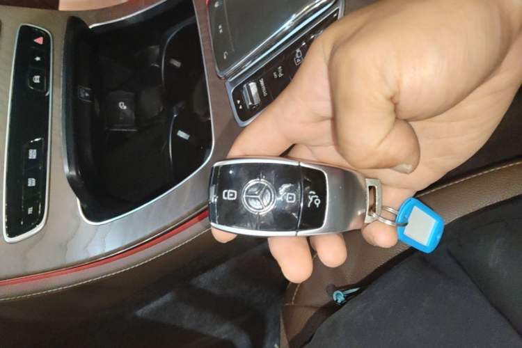 Used Mercedes-Benz E-Class 2021 Restyled E 300 L Luxury Edition Vehicle Key