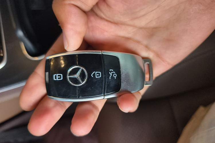 Used Mercedes-Benz E-Class 2021 E 300 L Sport Luxury Edition Vehicle Key