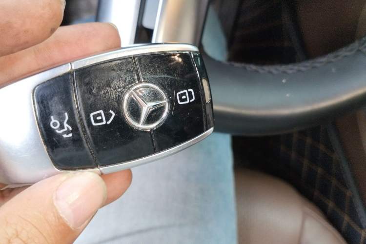 Used Mercedes-Benz E-Class 2021 E 300 L Sporty and Stylish Model Vehicle Key