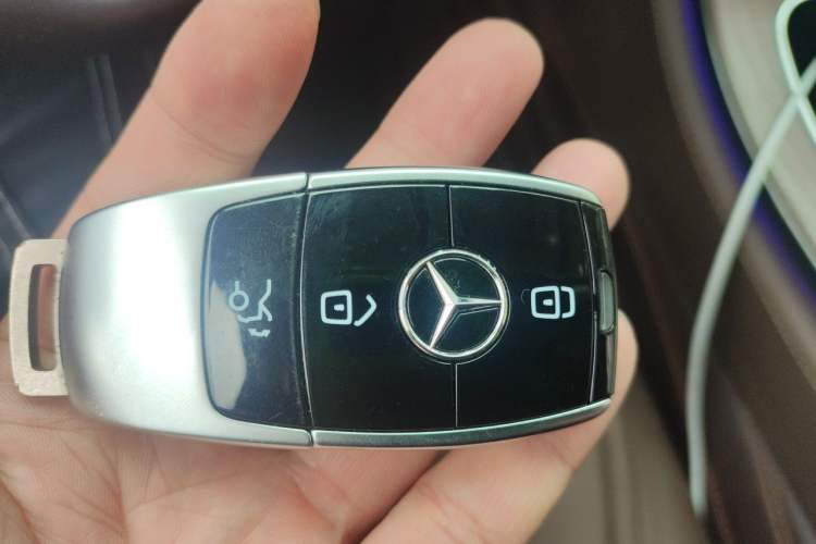 Used Mercedes-Benz E-Class 2021 Facelift E 260 L Vehicle Key