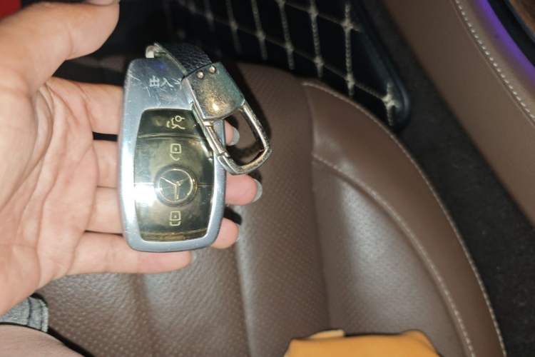 Used Mercedes-Benz E-Class 2021 E 300 L Premium Edition Vehicle Key
