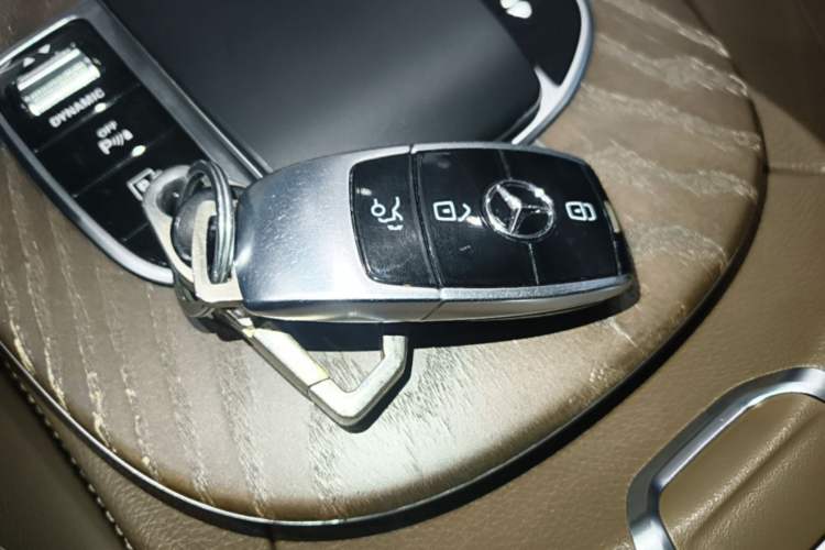 Used Mercedes-Benz E-Class 2021 E 260 L Vehicle Key