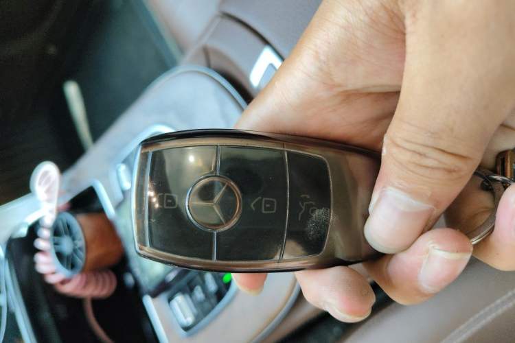 Used Mercedes-Benz E-Class 2021 Facelift E 300 L Stylish Edition Vehicle Key
