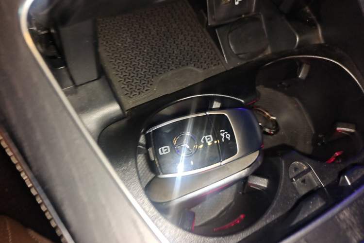 Used Mercedes-Benz E-Class 2021 Restyled E 300 L Sporty and Stylish Edition Vehicle Key