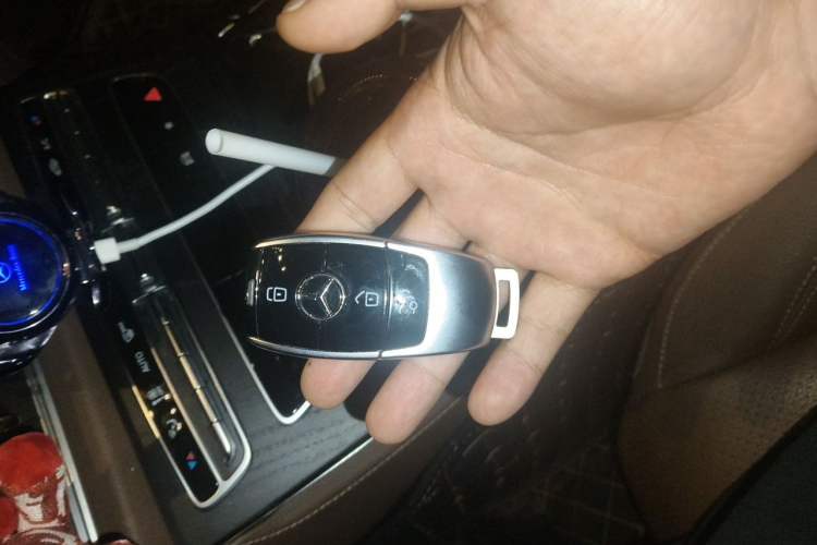 Used Mercedes-Benz E-Class 2021 E 300 L Sporty and Stylish Model Vehicle Key
