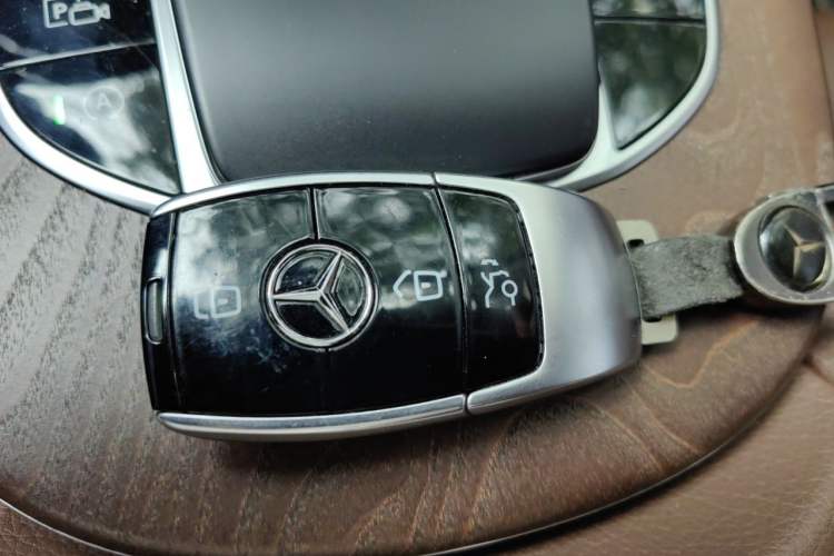 Used Mercedes-Benz E-Class 2021 E 300 L Stylish Model Vehicle Key