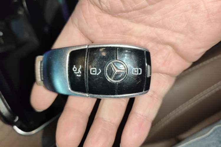 Used Mercedes-Benz E-Class 2021 Facelift E 260 L Vehicle Key