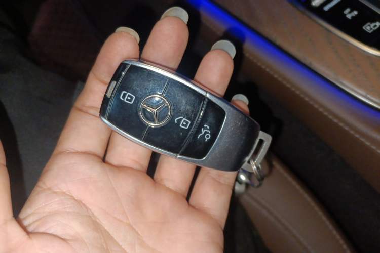 Used Mercedes-Benz E-Class 2021 Facelifted E 300 L Prestige Edition Vehicle Key
